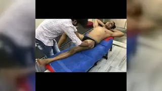 Indian Massage Session Turns Into Oral Pleasure