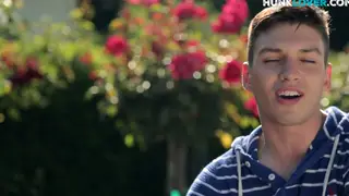Muscular Jock Edges Himself to Explosive POV Finish