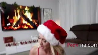 Step-Mom Offers Her Mouth for a Holiday Finish