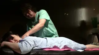 Japanese MILF Gets Oiled Massage And Deep Fuck