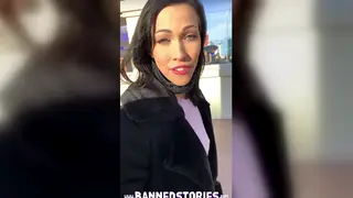 Petite Brunette Gives a Blowjob Outdoors on the Las Vegas Strip