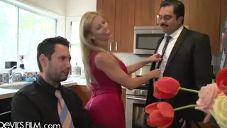 Blonde MILF Cheats With Employee Before Her Boss