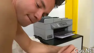 Amateur Guys Connect for Spontaneous Gay Encounter