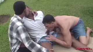 Muscular Ebony Bottom Takes Two Cocks in Outdoor Threesome