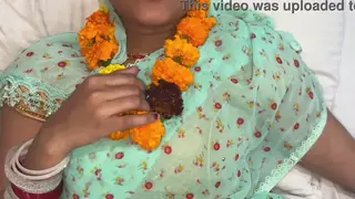 Indian MILF Takes Anal and Deepthroat from Boyfriend