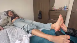 Latina Teen Worships Feet and Licks Pussy in Leather Jacket