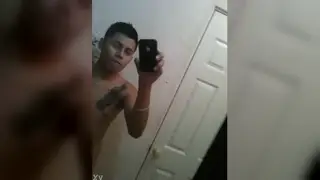 Solo Guy Jerks Off on Camera in Quick Clip