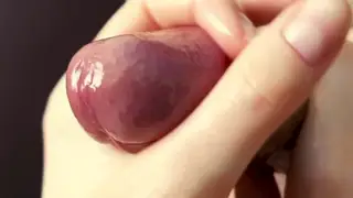 Amateur Handjob Leads to Explosive Cumshot and Squirt