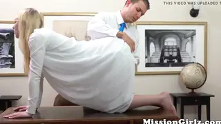 Woman Takes Him Deep in Slow Oral Session