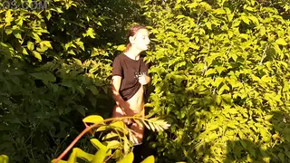 Brunette Risks Public Masturbation in Nature