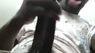 Muscular Black Hunk Strokes BBC to Outdoor Cumshot