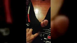 Man Shows Off His Impressive Length Solo