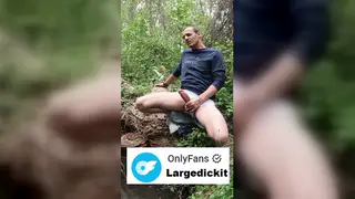 Muscular European Studs Swap Oral in Outdoor Orgy
