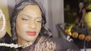 Ebony Beauty Twerks for Two Guys at a Barcelona Club Party