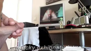 Amateur Handjob Builds to Explosive Cumshot
