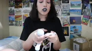 Tattooed European Babe Vibes Her Clit to Orgasm