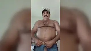 Mature Latino Finishes on His Stomach