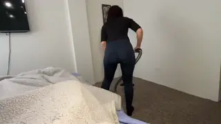 Maid in Gym Clothes Seduces Her Coach at Hotel