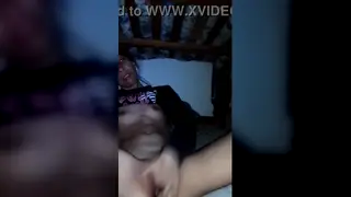 Amateur Woman Enjoys Solo Pleasure Session