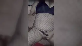Curvy Arab MILF Takes Anal Fisting Deep