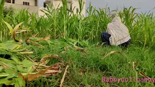 Indian MILF Experiences Outdoor Anal in Village Fields