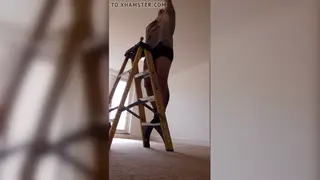 Amateur Guy Strips Down for a Quick Solo Show