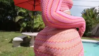 Curvy Bombshell Delivers a Sloppy Blowjob Showing Off Her Big Booty
