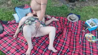 Voluptuous Australian Wife Cheats Outdoors With a Public 69