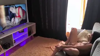 Solo Performer Deepthroats Toy Before Riding to Orgasm