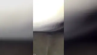 Amateur Hunk Shows Off in Quick Clip