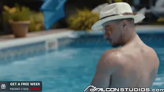 Muscular Hunk Barebacks Poolside Partner