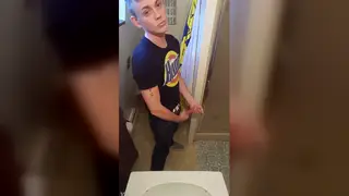 Solo Guy Shows Off His Huge Cock in Close-Up