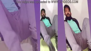 Handsome Amateur Shows Off Feet in Stockings