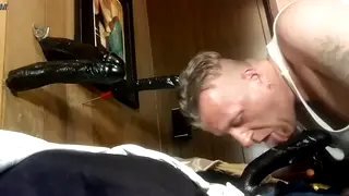 Black Femboy Pleasures Himself in Solo Session