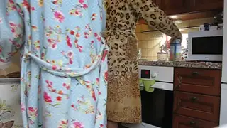 Brunette Girlfriend Fucked Doggystyle in Kitchen