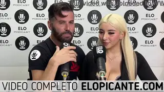 Amateur Beauty Demonstrates Her Favorite Blowjob Technique