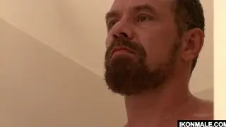 Muscular Stud Gives Deep Blowjob to His Boyfriend