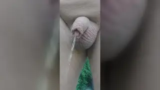 Mature European Bear Pisses Outdoors in Homemade Clip