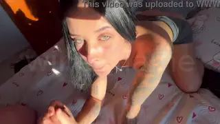 Curvy Girlfriend Serves Pussy Licking and Blowjob Before Gym Time