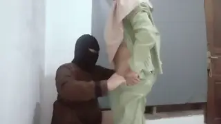 Indian Girlfriend Sucks Boyfriend Then Gets Doggystyle