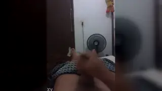 Amateur Guy Strokes Himself to a Quick Finish in a Homemade Clip