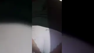 Curvy Woman Opens Up for Deep Anal Penetration