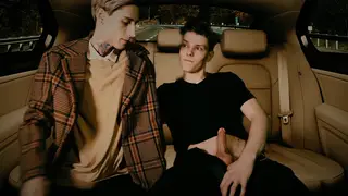 Inked Hunk Takes a Blowjob Then Gets Fucked in a Car