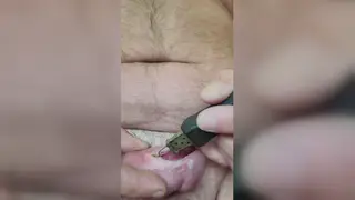 Tattooed European Mature Masturbates to Cumshot in Bathroom