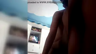 Amateur Guy Gives Oral Pleasure to Partner
