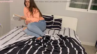 Curvy Brunette Lets Loose in Tight Jeans on Bed