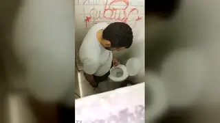 Solo Guy Strokes His Cock to a Quick Finish