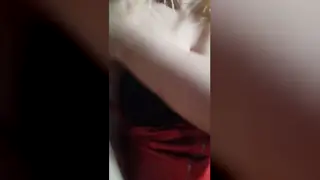 Curvy Arab MILF Works Her Gaping Hole With Skilled Hands