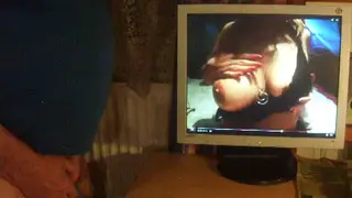Solo Performer Reaches Climax on Webcam in a Homemade Clip