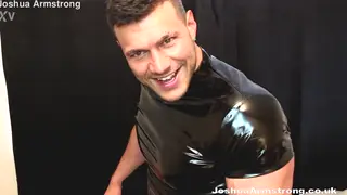 Muscular Hunk Flexes and Strokes Oiled Cock on Webcam